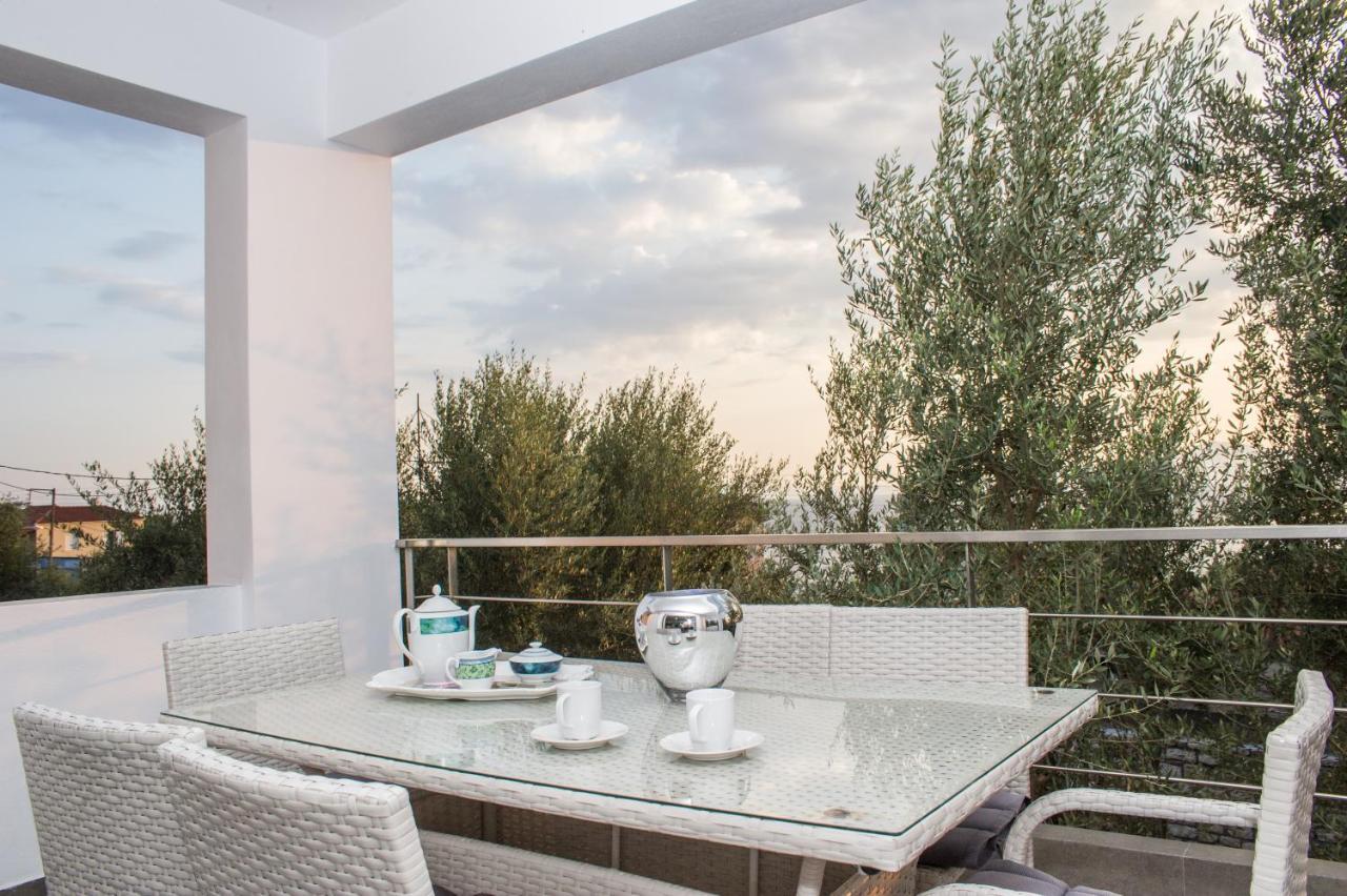 Nina'S Villa, Cosy Seaview Retreat Верга-Каламата Экстерьер фото